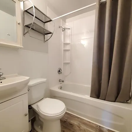 Modern Private 1Br Apt. W/Free Prkg + Fast Wi-Fi Sault Ste. Marie Exterior photo